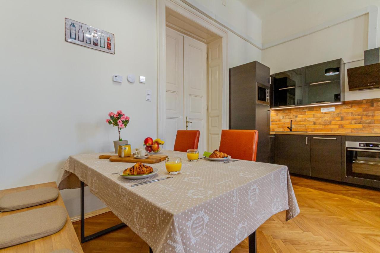 Supercentral Boutique Suite Boedapest Buitenkant foto